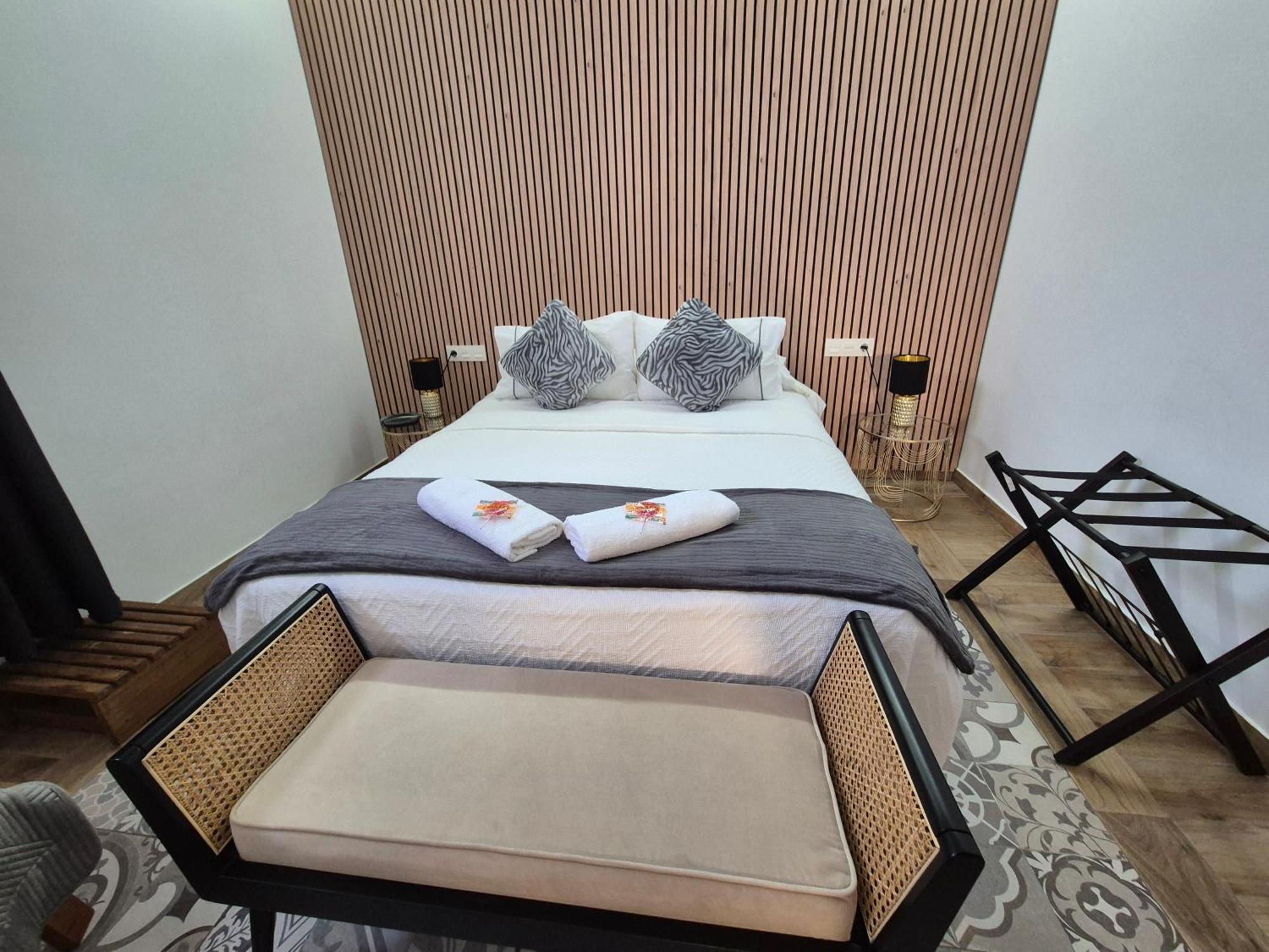 Home Suites Center Гранада Екстериор снимка